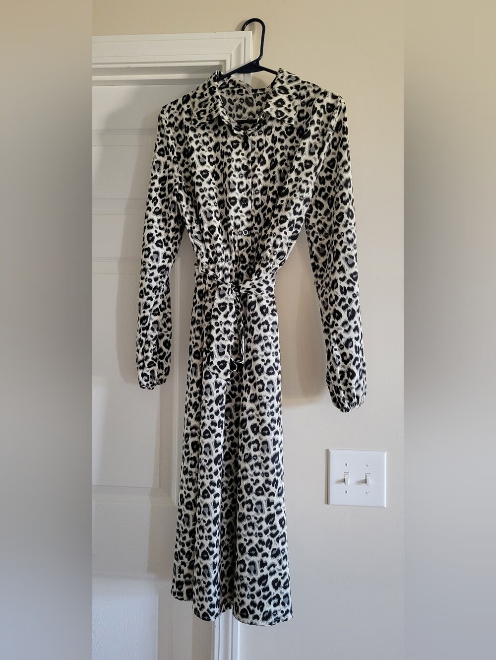 Leopard Print Long Sleeve Shirt Dress with Tie Waist - Black & White